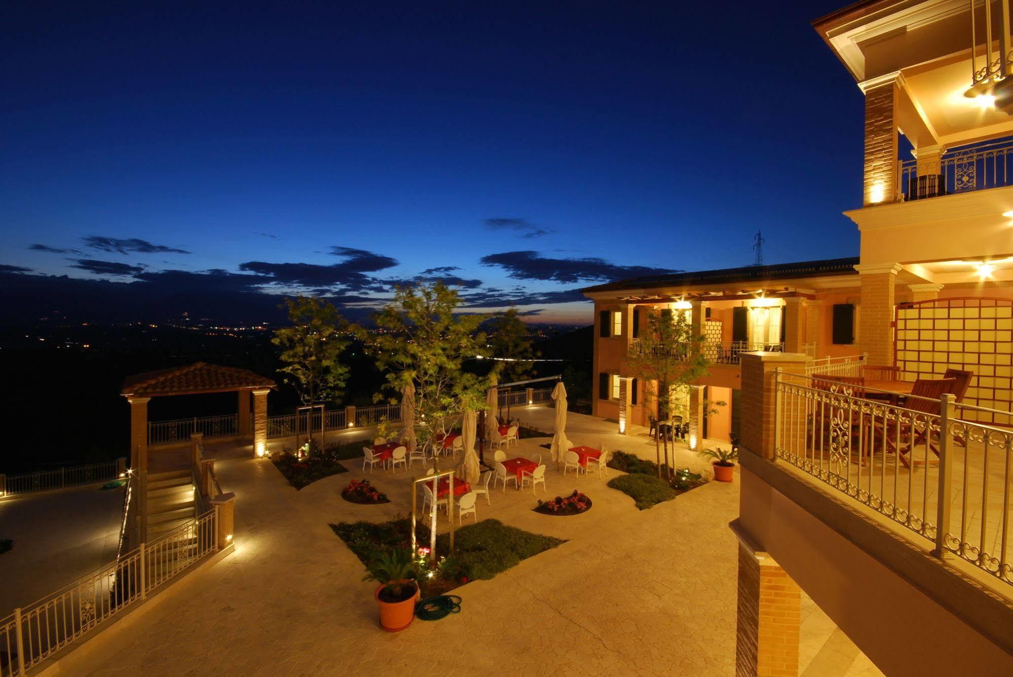 Incantea Resort Tortoreto ภายนอก รูปภาพ