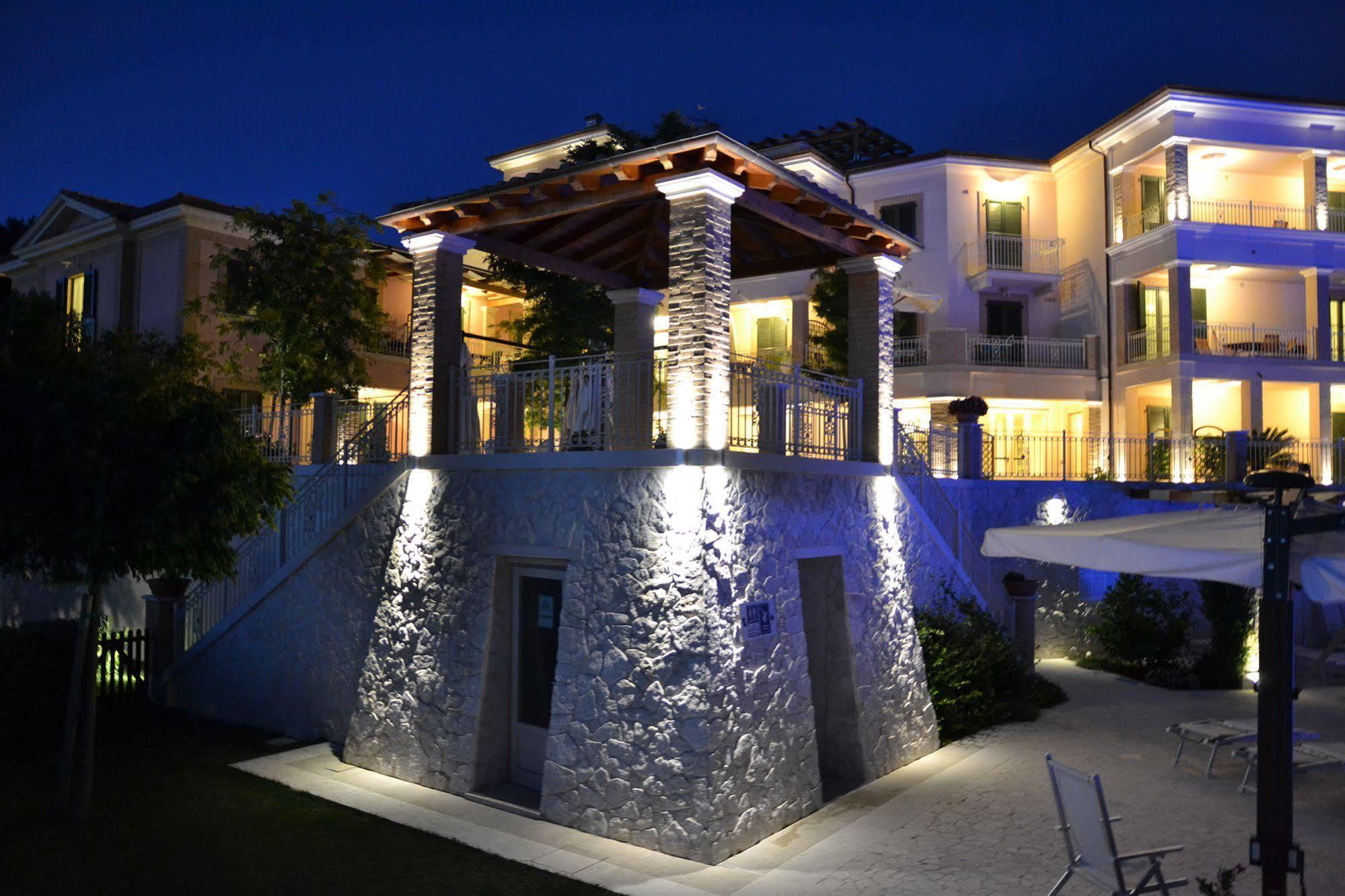 Incantea Resort Tortoreto ภายนอก รูปภาพ
